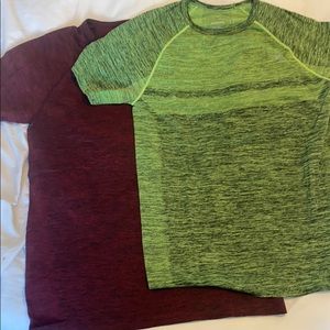 🏋🏻‍♀️ 2 Men’s Workout Tees